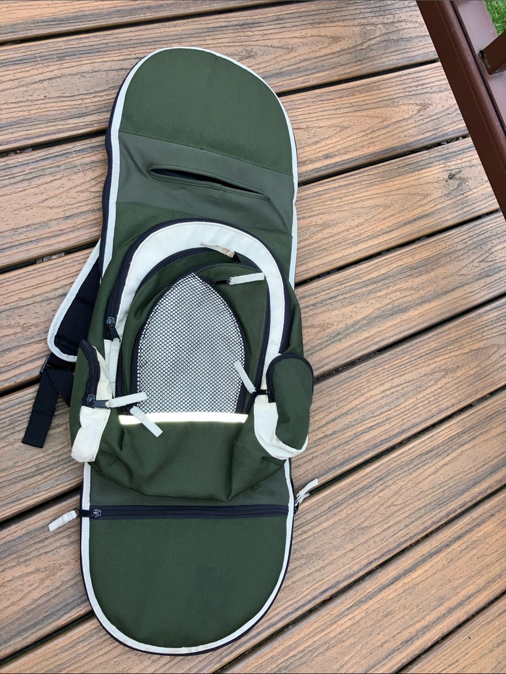 GAP VINTAGE SKATEBOARD CANVAS NYLON ZIPPERED BACKPACK SHOULDER AND WAIST STRAPS